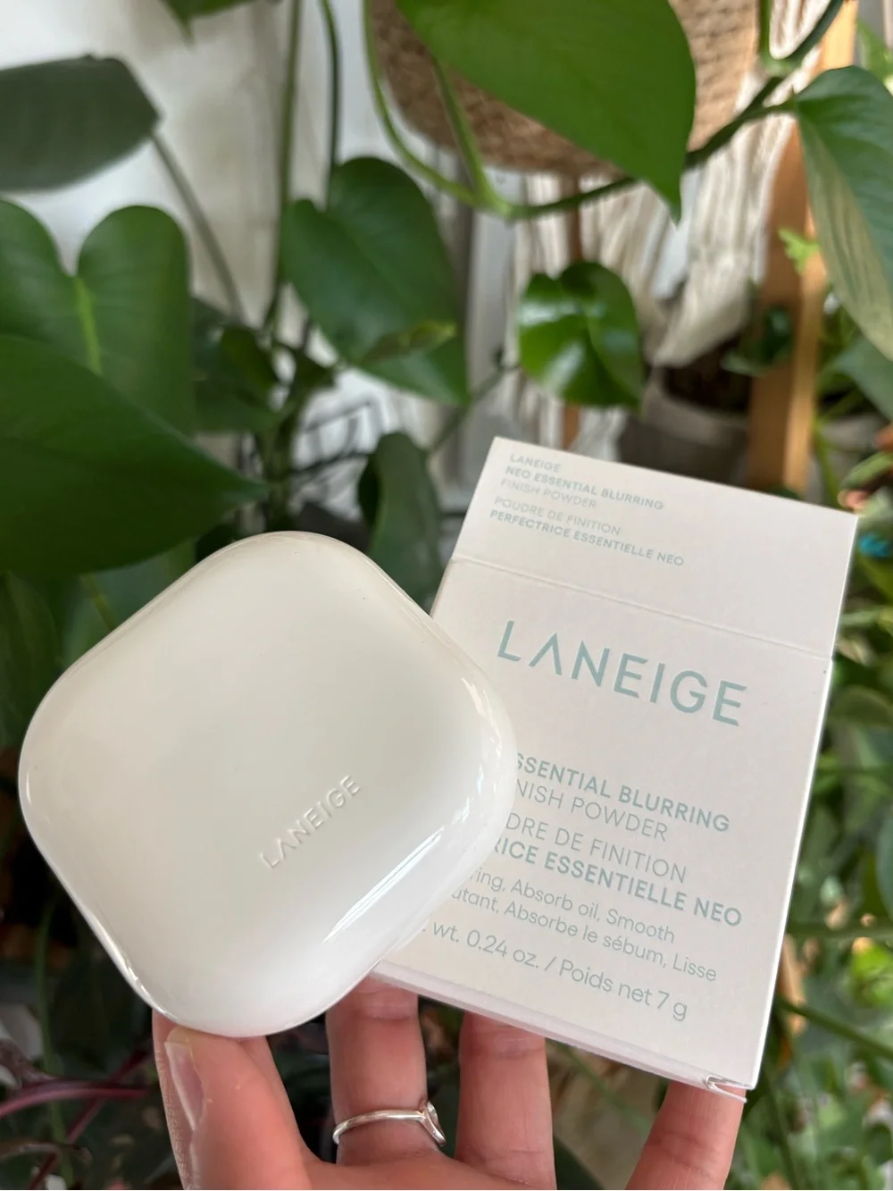 Laneige Neo Blurring Powder, Hyaluronic Acia, Semi-Matte, Skincare Powder